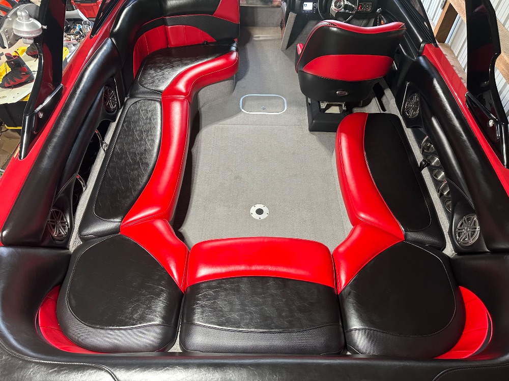 2009 Malibu Wakesetter 23LSV Icon